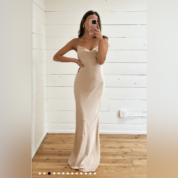 NWOT SHOW ME YOUR MUMU- Tuscany Maxi Slip Dress sz S color Champagne Luxe Satin - Picture 1 of 4